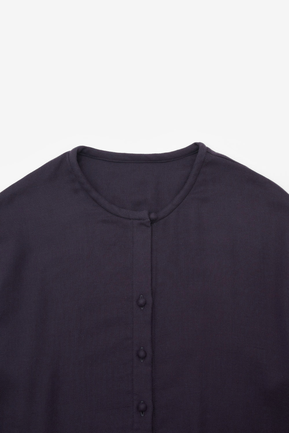 slit blouse<br> AB242B859<br> navy 