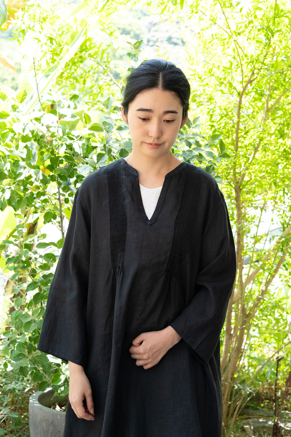 One Piece Pintuck Hemp Black 
