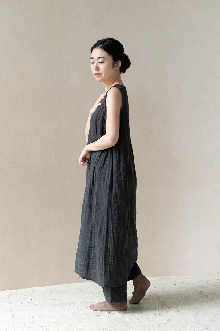 ノースリーブワンピース<br>平綾織