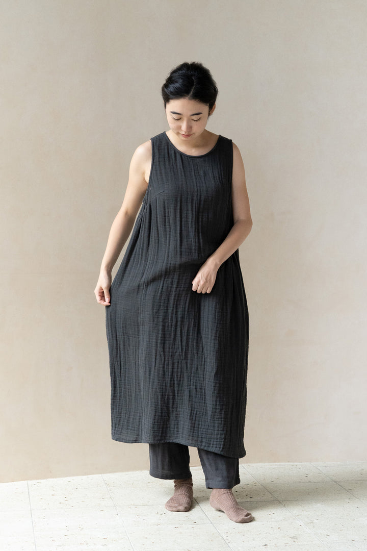 ノースリーブワンピース<br>平綾織