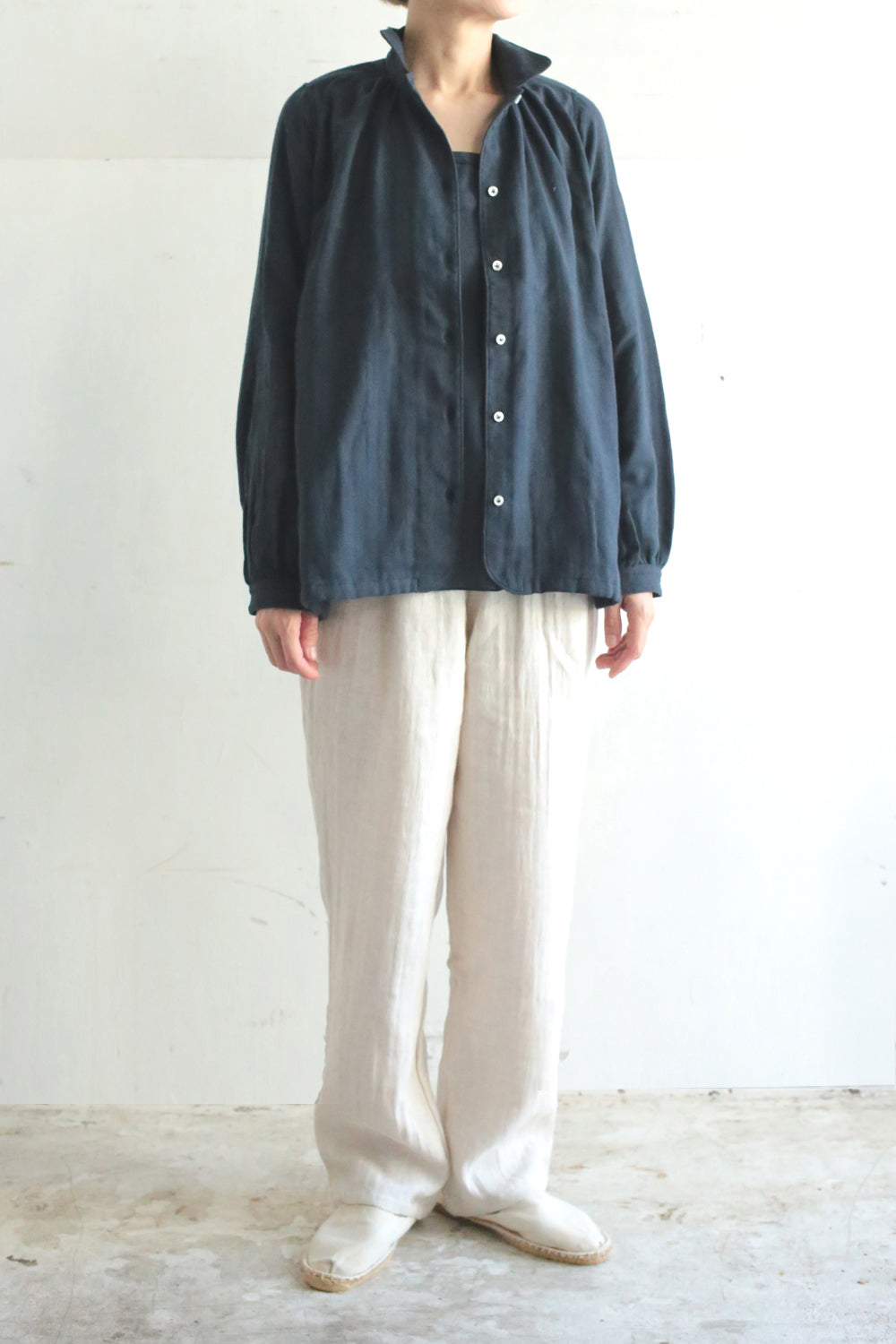 warm blouse gray 