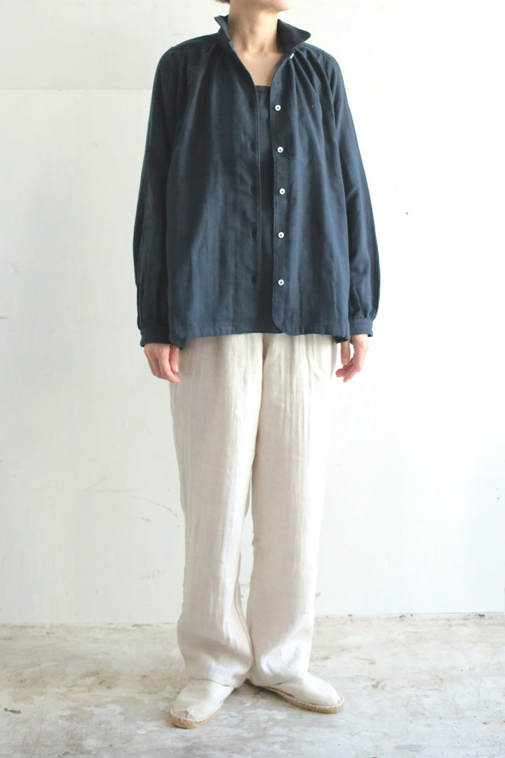 warm blouse gray 