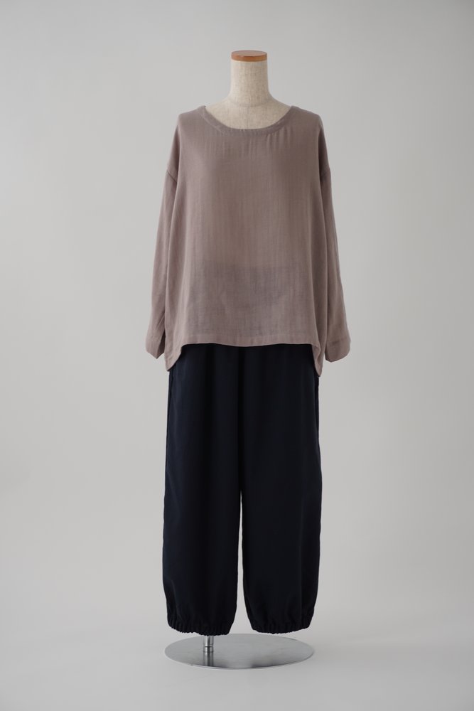 Set up drop shoulder gathered pants<br> AT4620B859AS4630B025<br> navy dungarees 