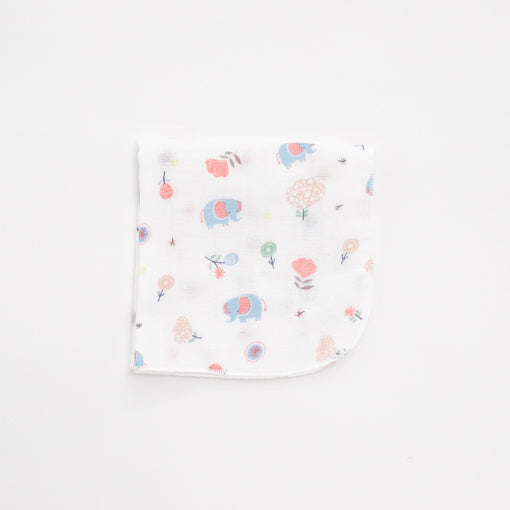Gauze handkerchief baby elephant 