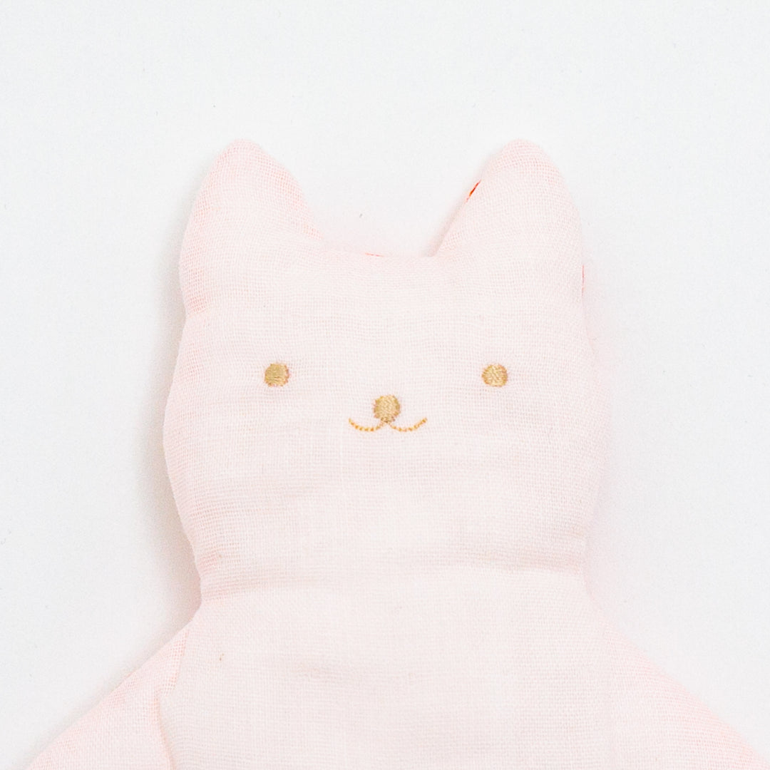 Stuffed cat R621 